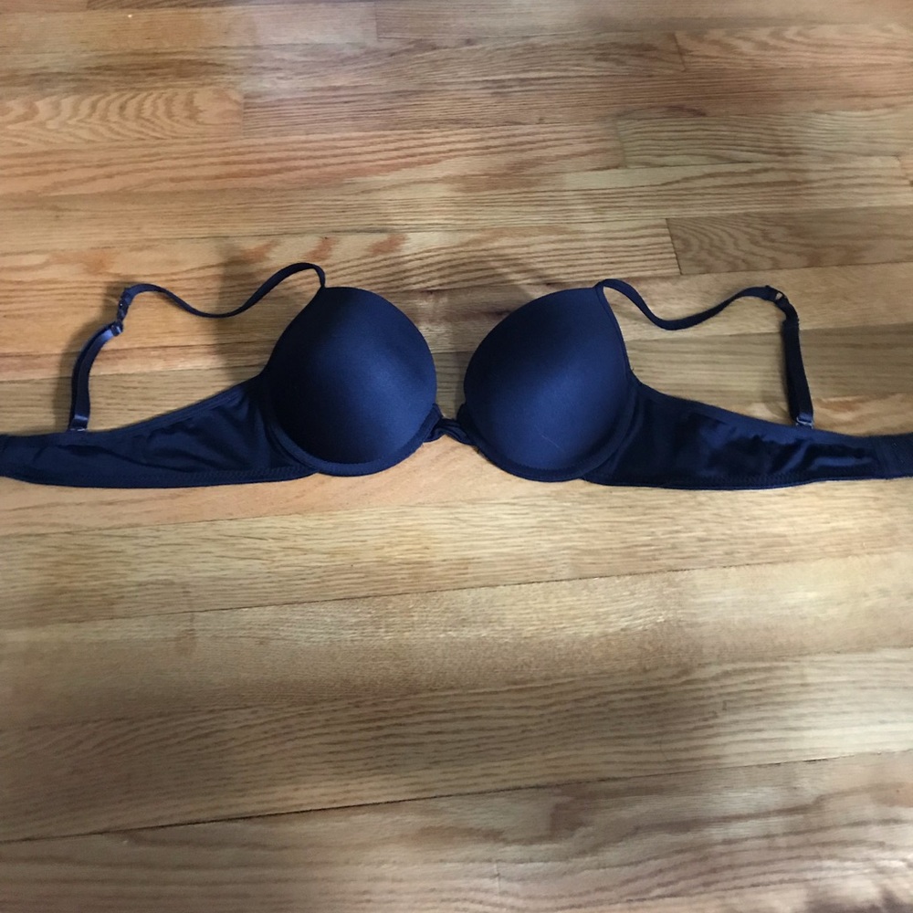 Black Cup Bra